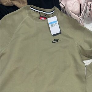 Nike Men's Sage Green Crewneck Sweater